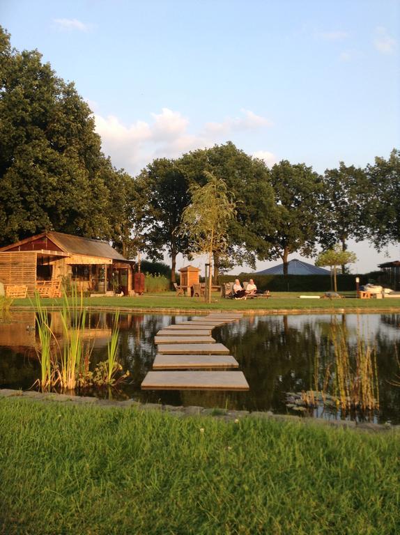 Bed En Boterham Hoeve Boord Ven Acomodação com café da manhã Eersel Exterior foto